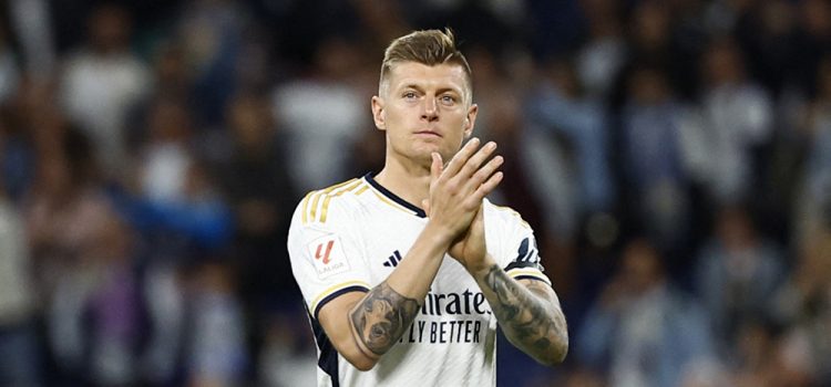 پیام احساسی کاپیتان منچستریونایتد به تونی کروس