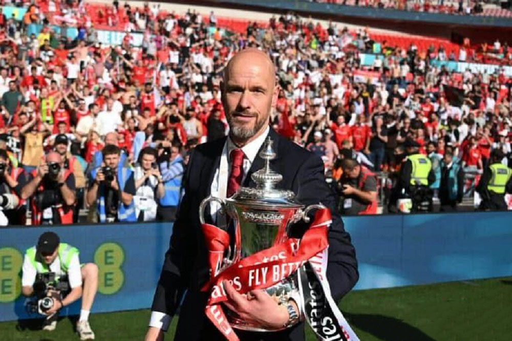 ماندنی شدن تن هاخ در اولدترافورد؛ داستان مدیر ورزشی منچستریونایتد به کجا رسید - اخبار منچستر یونایتد ماندنی شدن تن هاخ در اولدترافورد؛ داستان مدیر ورزشی منچستریونایتد به کجا رسید