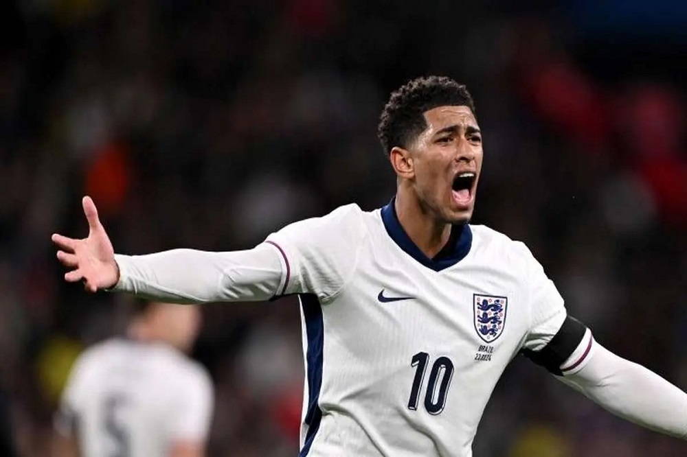 ستاره یونایتد توپ طلا را به بلینگام داد - اخبار منچستر یونایتد ستاره یونایتد توپ طلا را به بلینگام داد