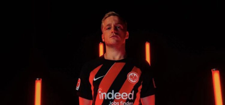 ستاره ناکام منچستریونایتد در راه خیرونا