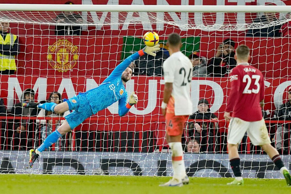 سنگربان سابق منچستریونایتد در راه عربستان