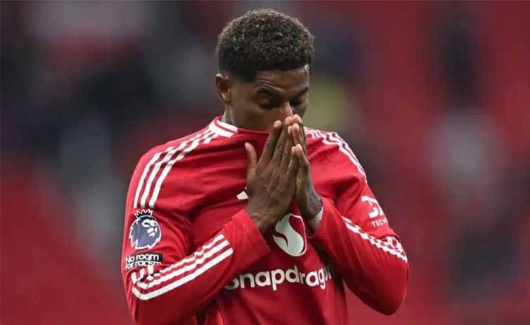 ناراحتی رشفورد: همه غیرمنصفانه اذیتم میکنند