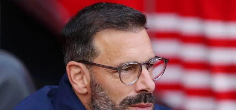 تردید بزرگ نیستلروی: نمیخواهم خائن باشم!