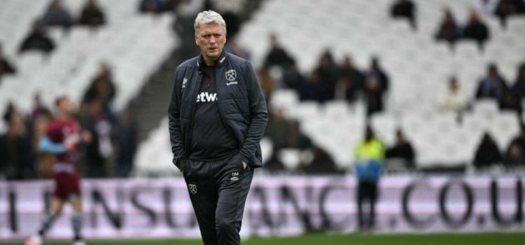 بازیکنان یونایتد پشت سرمربی‌ها پنهان می‌شوند!