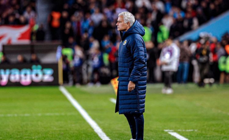 مورینیو حق دارد، داوران ترکیه ضعیف هستند!