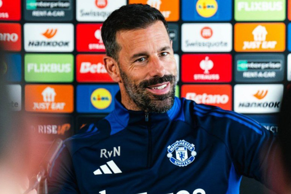 فن نیستلروی: یکشنبه آموریم را نصیحت می‌کنم!