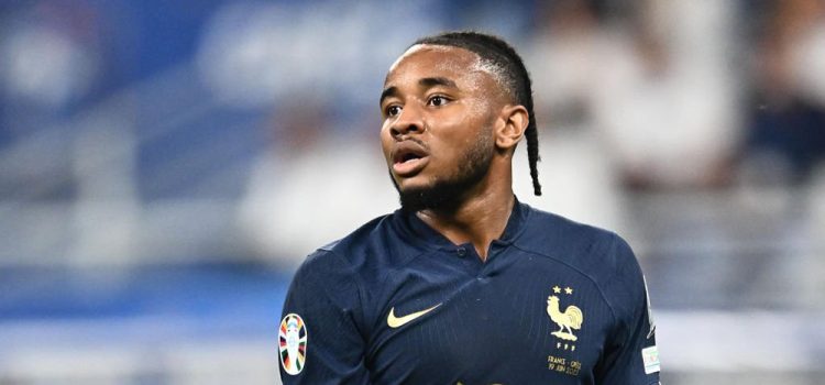 منچستریونایتد به دنبال جذب مهاجم چلسی در زمستان