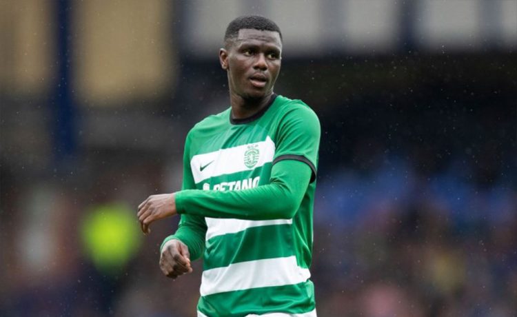 آموریم نیامده برای خط دفاع یونایتد نقشه کشید!