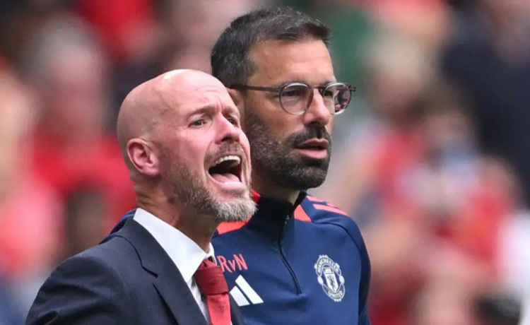 مخالفت با بازیکنان: نیستلروی از یونایتد میرود