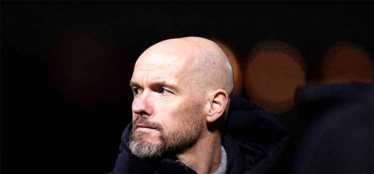 سه هفته بعد از اخراج: تن‌هاخ به منچستر بازگشت