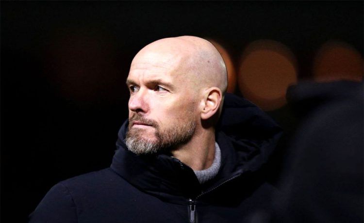 سه هفته بعد از اخراج: تن‌هاخ به منچستر بازگشت