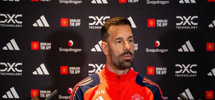 فن نیستلروی تأیید کرد: شاید در یونایتد بمانم!