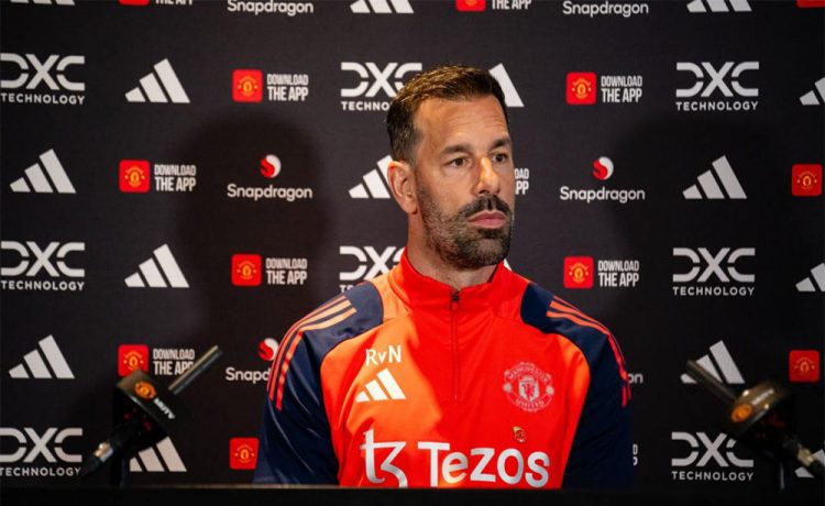 فن نیستلروی تأیید کرد: شاید در یونایتد بمانم!