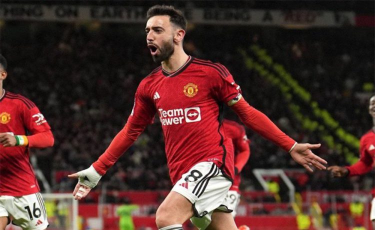 کلاس فوتبال کاپیتان یونایتد: اینطوری شوت بزن! ‏