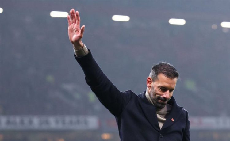 رسمی: فن نیستلروی از منچستریونایتد جدا شد