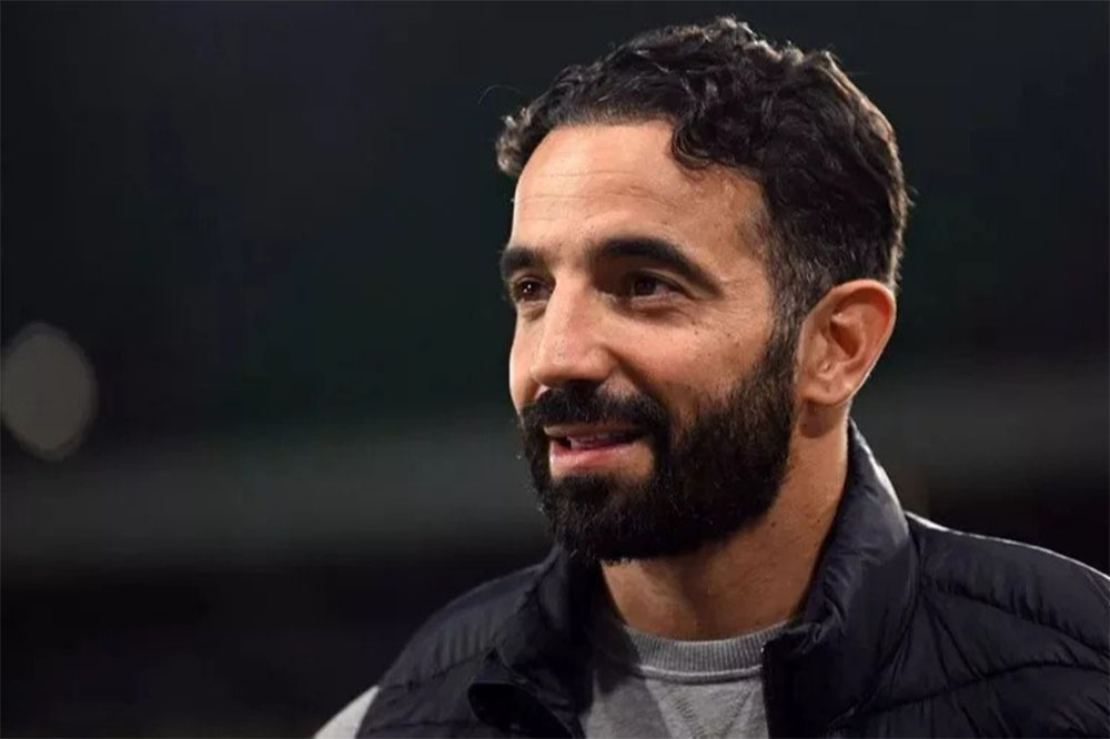 نمایش خوب دوباره یونایتد اندازه یک جام ارزش دارد