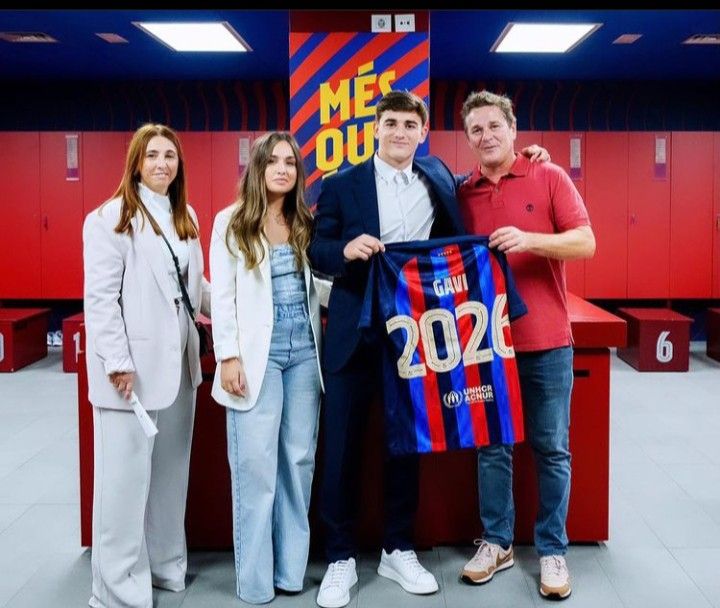 خانواده گاوی فوتبالیست خانواده گاوی فوتبالیست