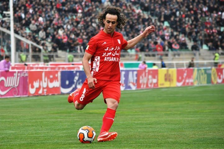 عکس علی کریمی فوتبالیست عکس علی کریمی فوتبالیست