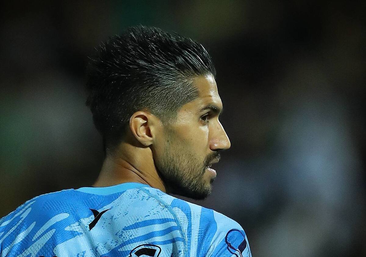 حسین حسینی عقاب آسیا حسین حسینی عقاب آسیا