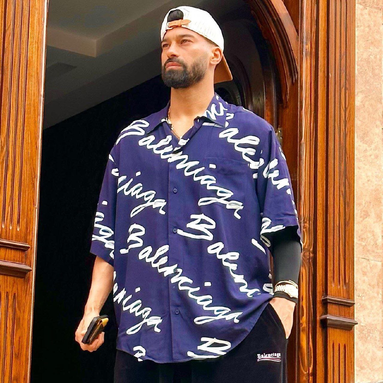 والپیپر رامین رضاییان برای اندروید والپیپر رامین رضاییان برای اندروید