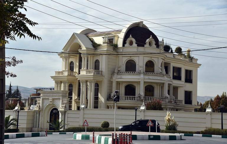 خانه علی کریمی در لواسان خانه علی کریمی در لواسان