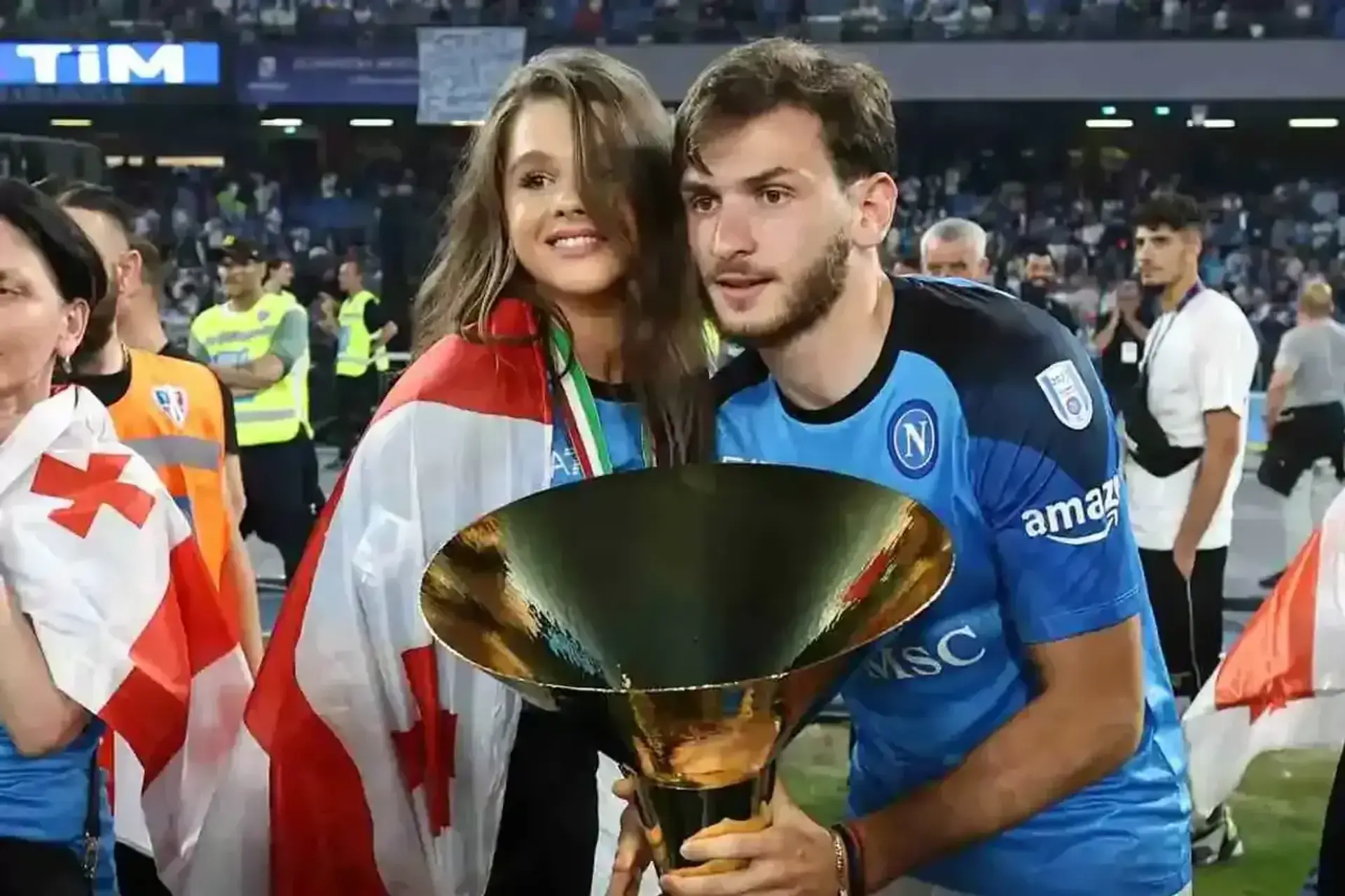 همسر کواراتسخلیا همسر کواراتسخلیا