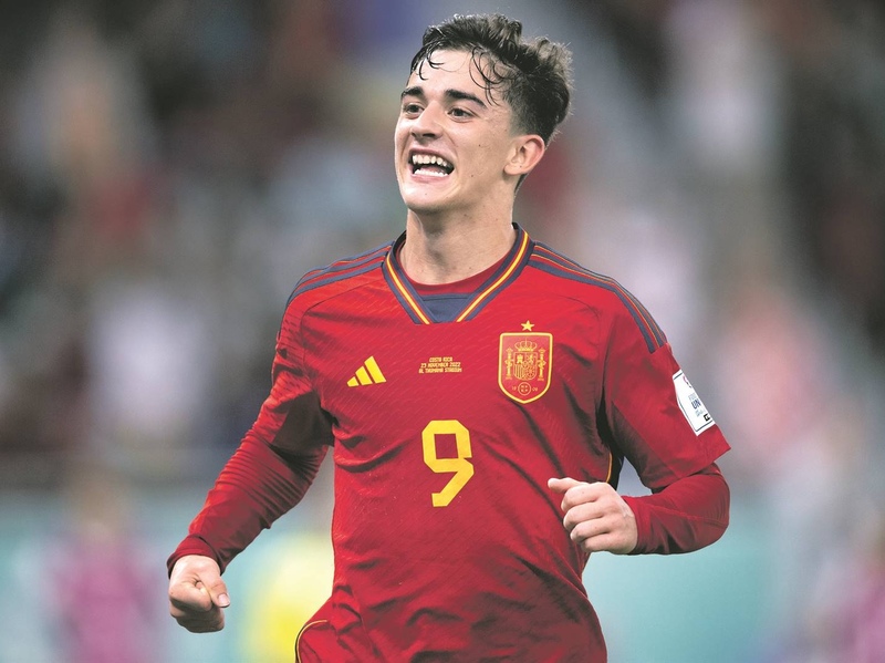 گاوی بازیکن اسپانیا گاوی بازیکن اسپانیا