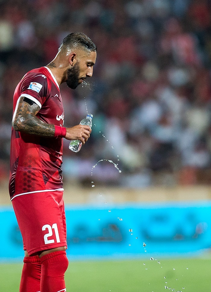 والپیپر اشکان دژاگه برای موبایل