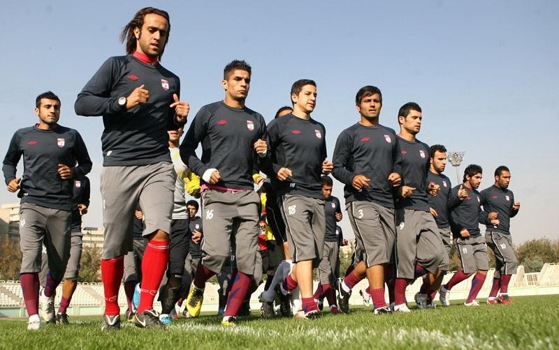 علی کریمی در استیل آذین علی کریمی در استیل آذین