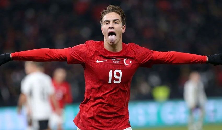 عکس جذاب کنان ییلدیز عکس جذاب کنان ییلدیز