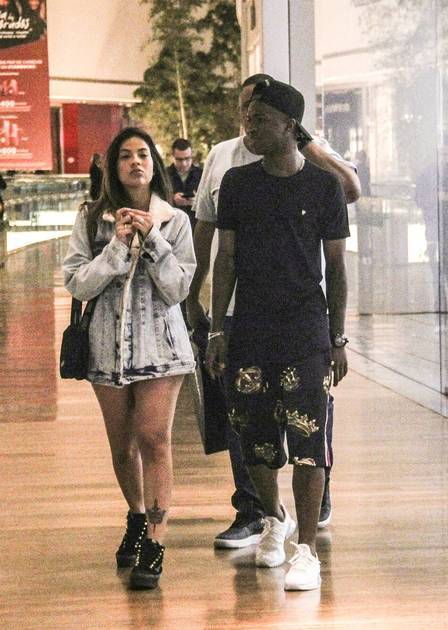 وینیسیوس دوست دختر وینیسیوس دوست دختر