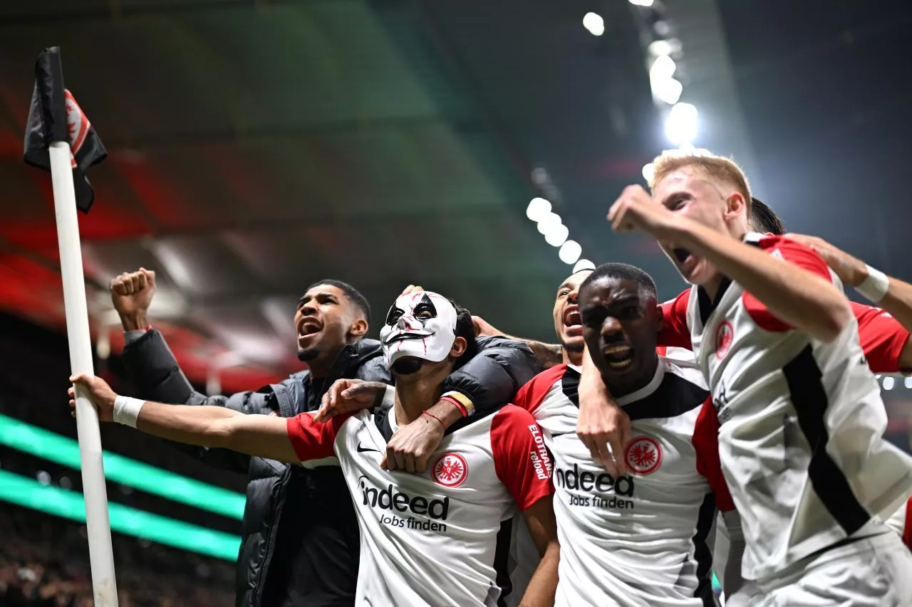 عمر مرموش ماسک هالووین عمر مرموش ماسک هالووین