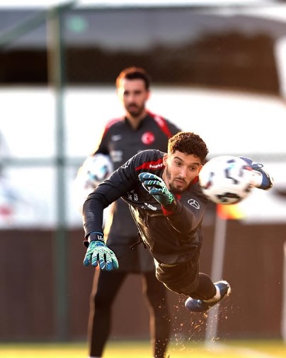 عکس آلتای بایندیر فوتبالیست