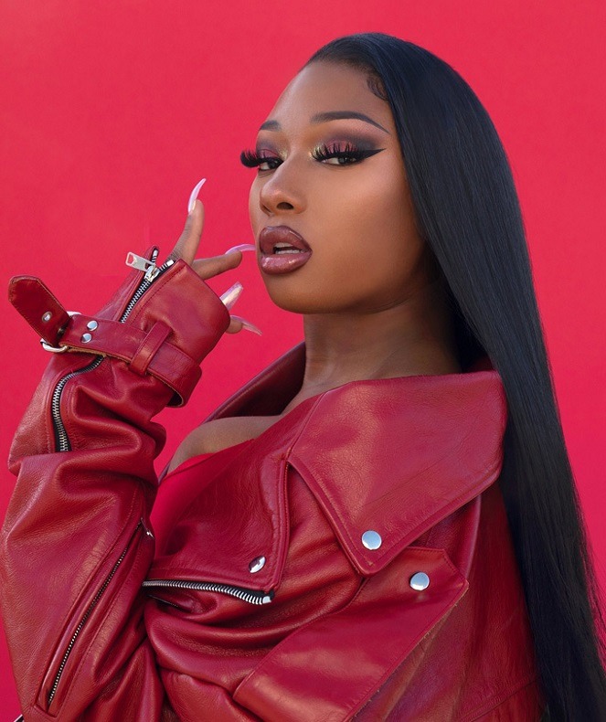 دوست دختر روملو لوکاکو عكس