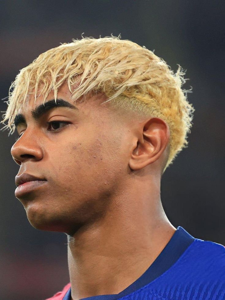 لامین یامال چه کسی هست