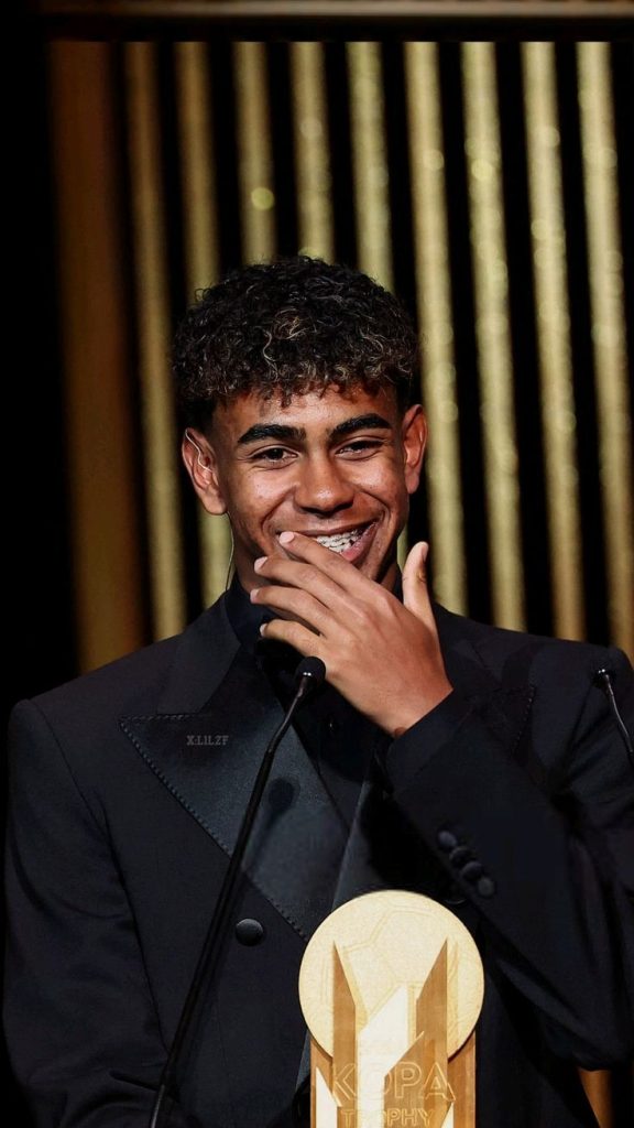 عکس پروفایل لامین یامال