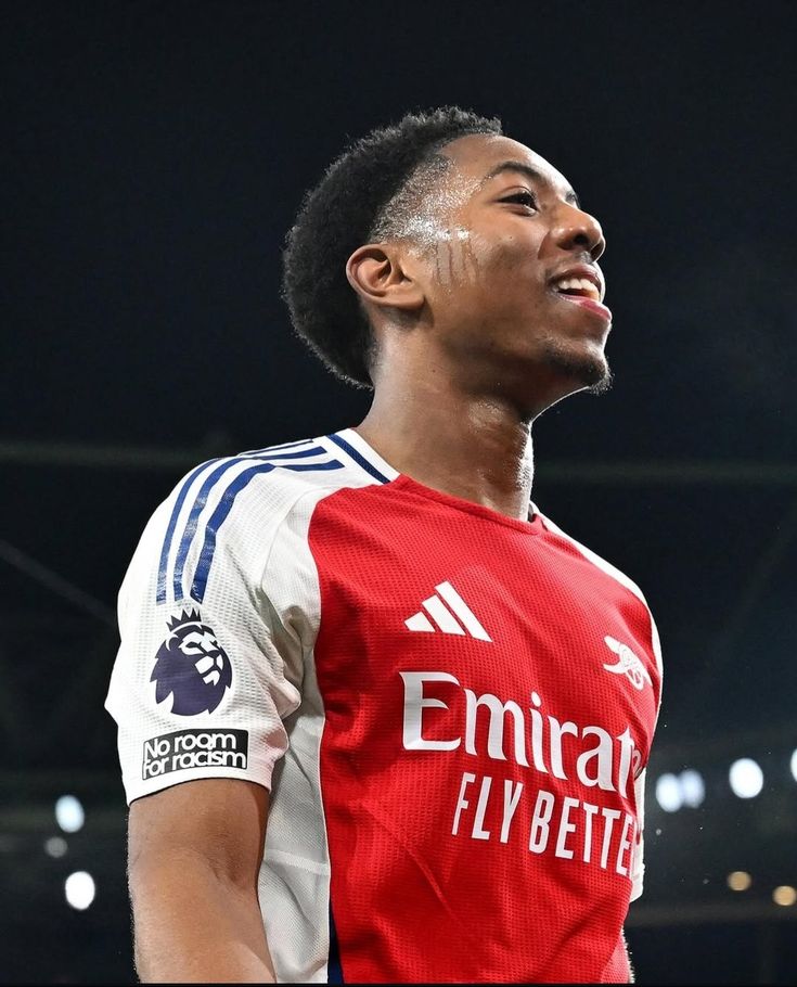 عکس های مایلز لویس اسکلی