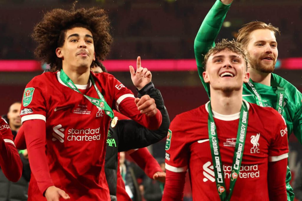 افتخارات و جامهای بابی کلارک