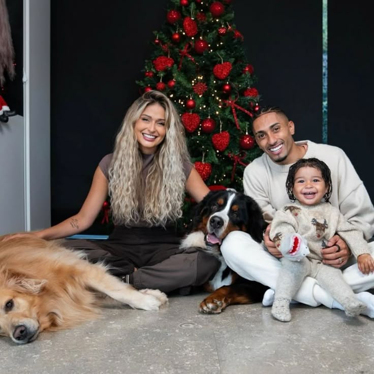 عکس خانوادگی رافینیا