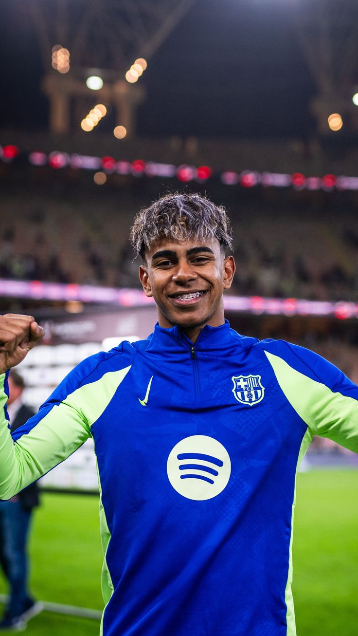 Lamine Yamal wallpaper 4k