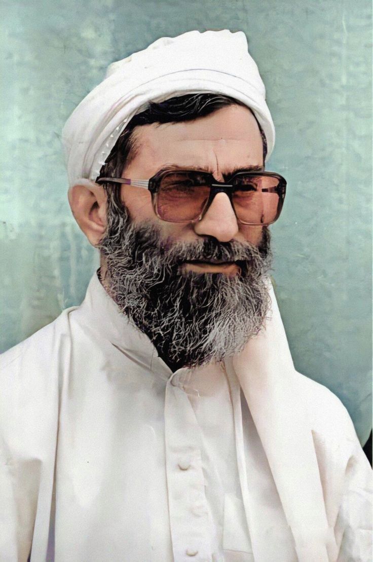 سید علی خامنهای زندگینامه