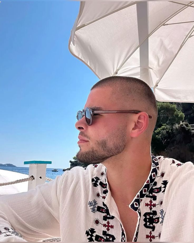 عکس جذاب لوکاس شوالیه