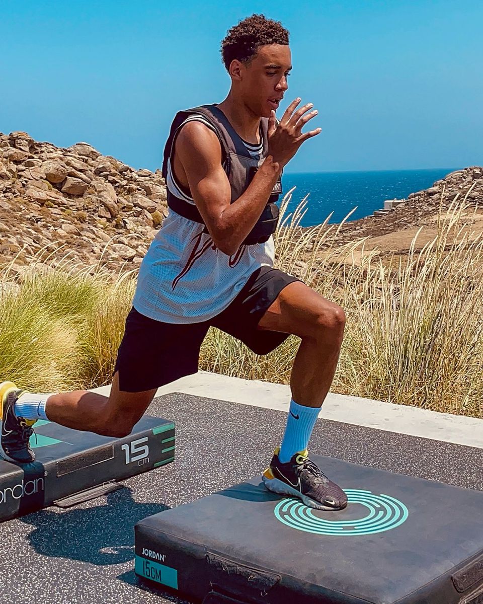 تمرینات بدنسازی جمال موسیالا